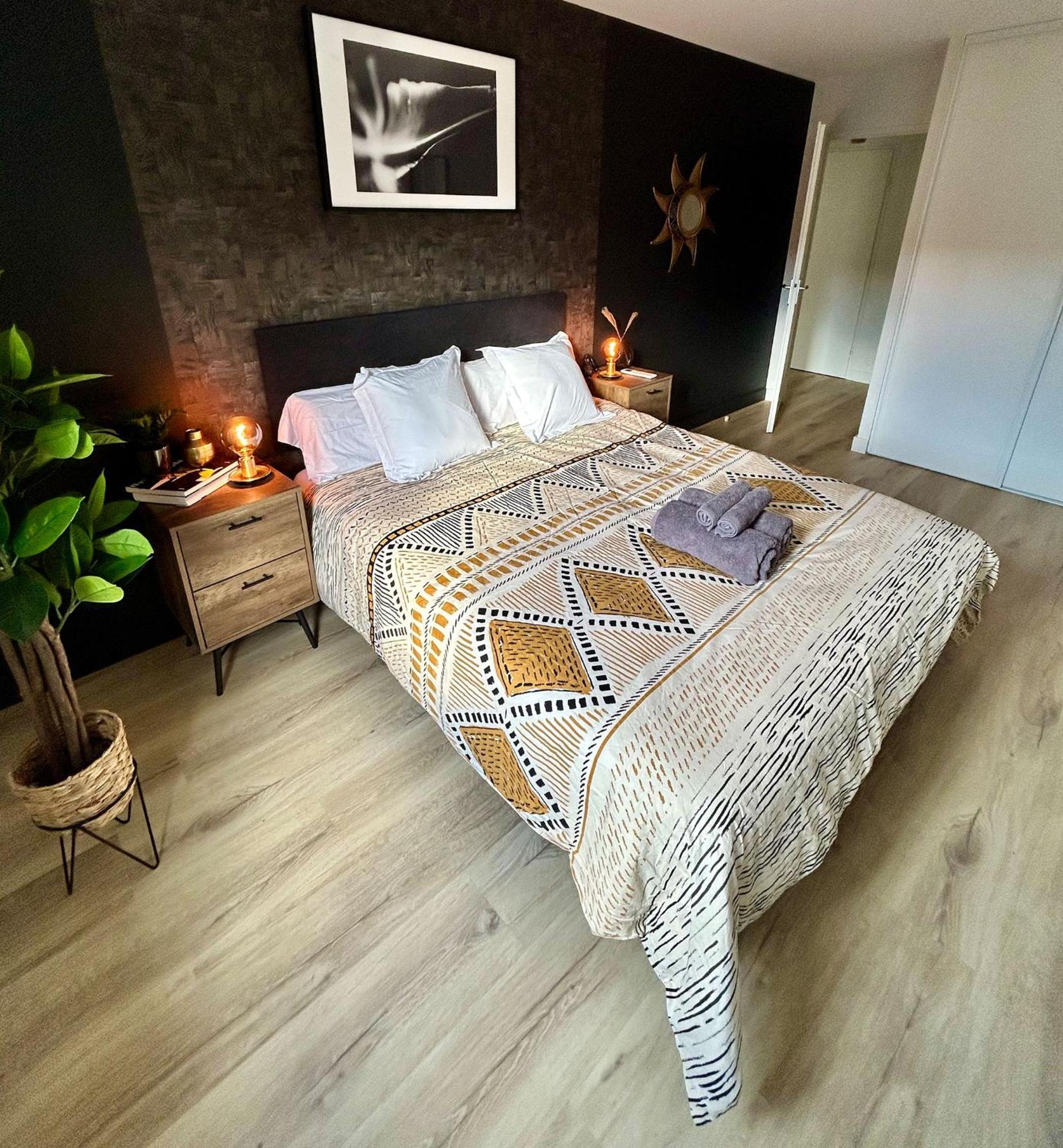 Modern 1 Bdr + Balcony + Free Parking + Ac + Pool Lägenhet L'Isle-d'Abeau Exteriör bild